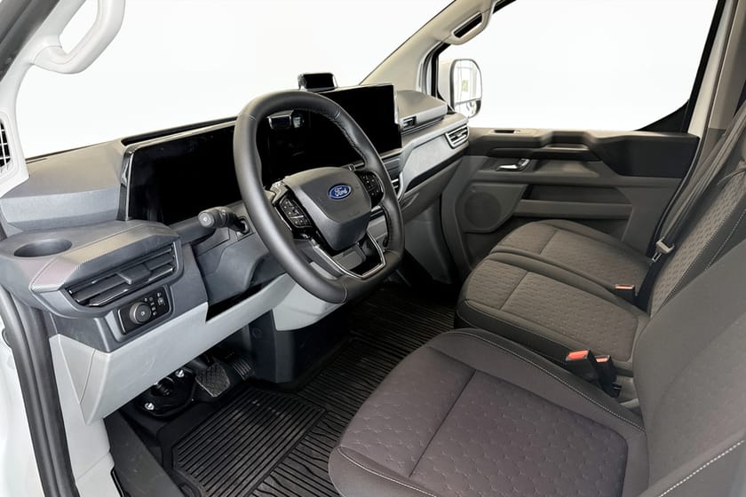 Bild 4 av Ford Transit Custom 320 Skåp Limited 320L 2.0L EcoBlue 170hk 8-växlad automat AWD Diesel