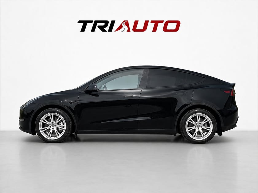 Bild 3 av Tesla Model Y Long Range AWD Drag V-Pump Premiumljud 1-Brukare Pano