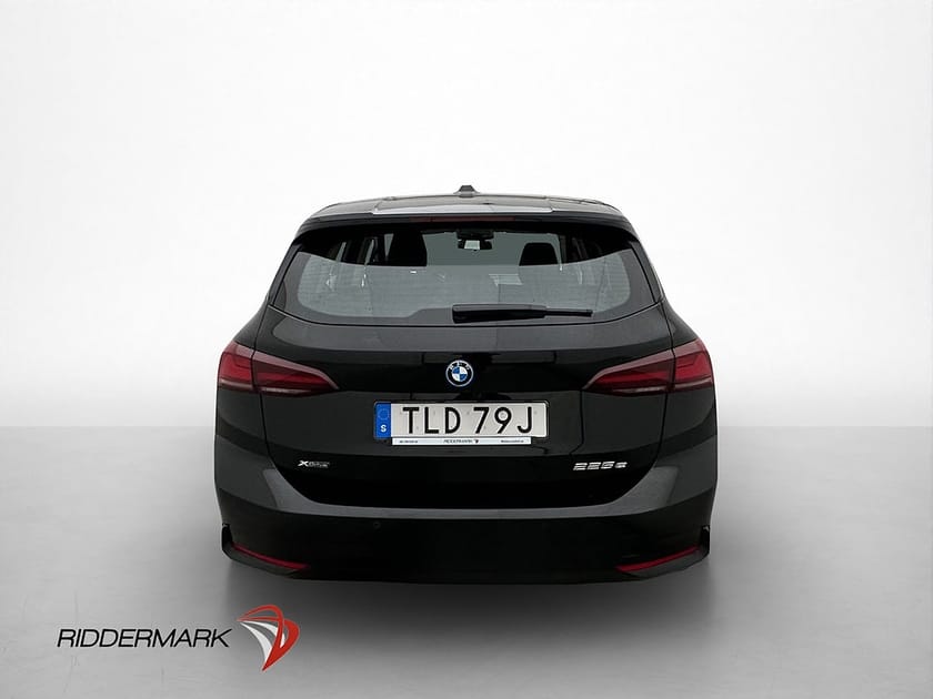 Bild 5 av BMW 225e xDrive Active Tourer 225 245hk B-Kamera Navi Carplay