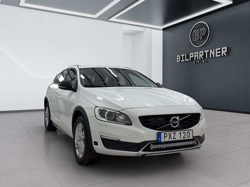 Bild 3 av Volvo V60 Cross Country D3 Geartronic Momentum/Dragkrok/1.95% Ränta