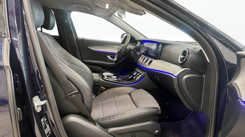 Bild 3 av Mercedes-Benz E 400 4MATIC (333hk) HEAD-UP / WIDESCREEN / EXCLUSIVE