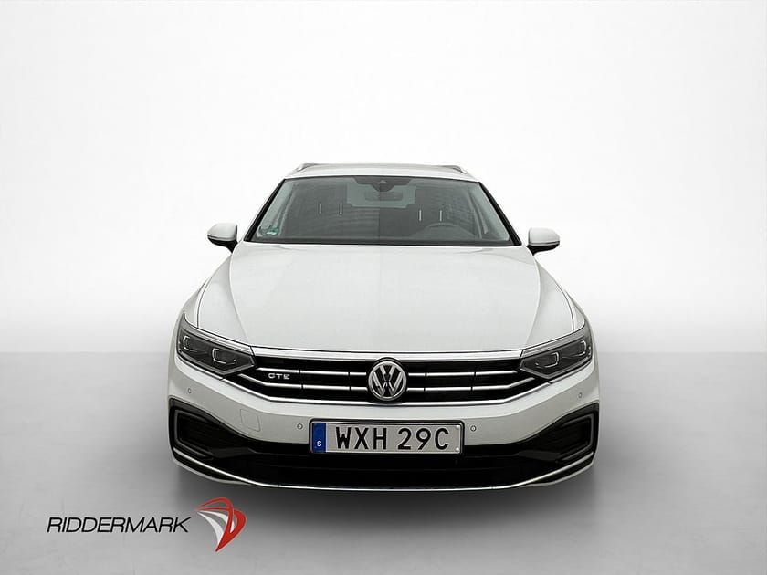 Bild 2 av Volkswagen Passat Sportscombi GTE 218hk Drag Kamera CarPlay Halvskinn