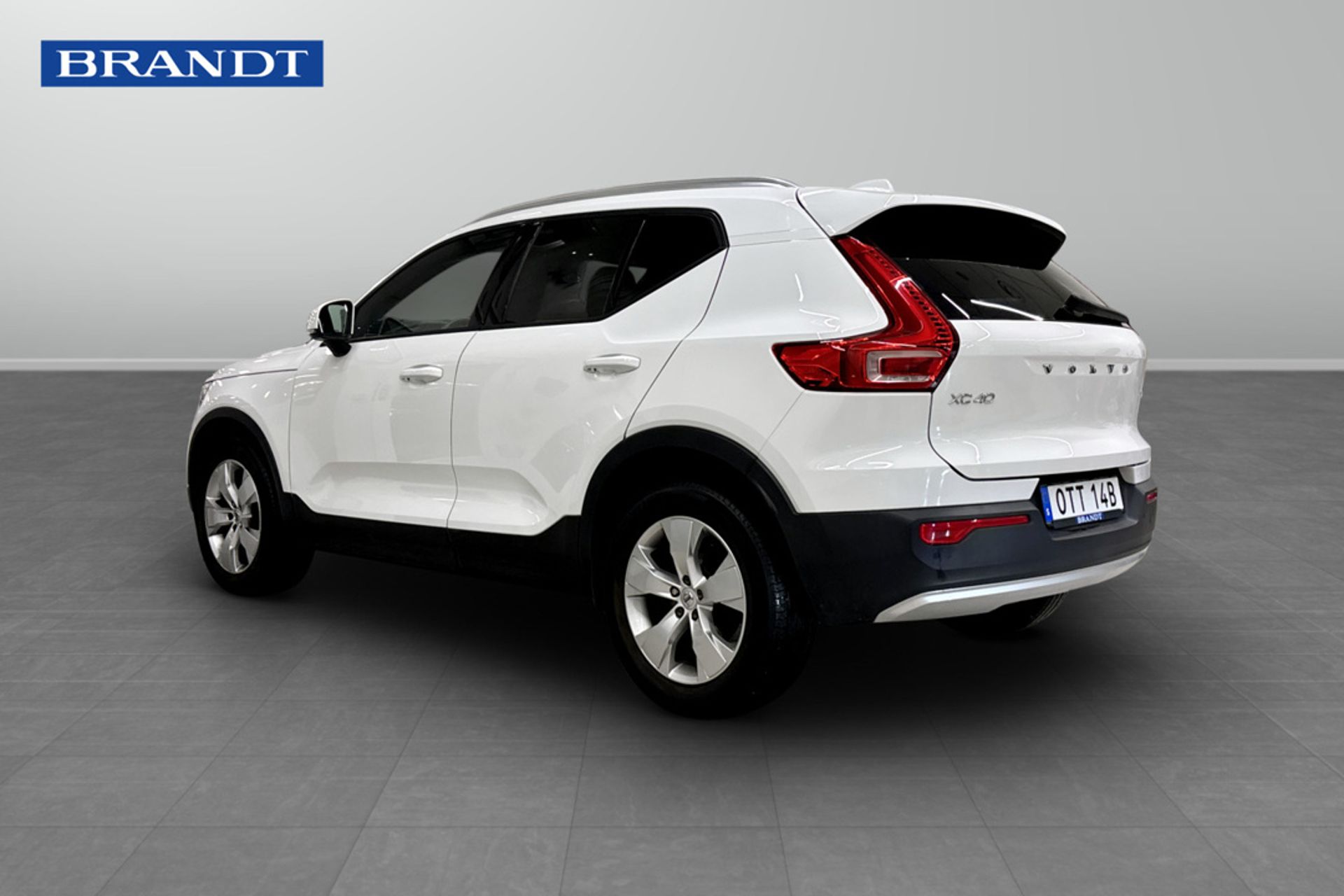 Volvo XC40 T2 2021, bild 2/9