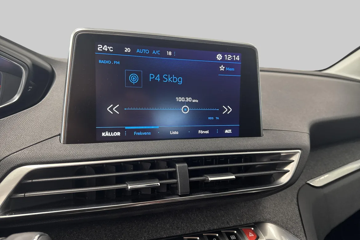 picture of a car