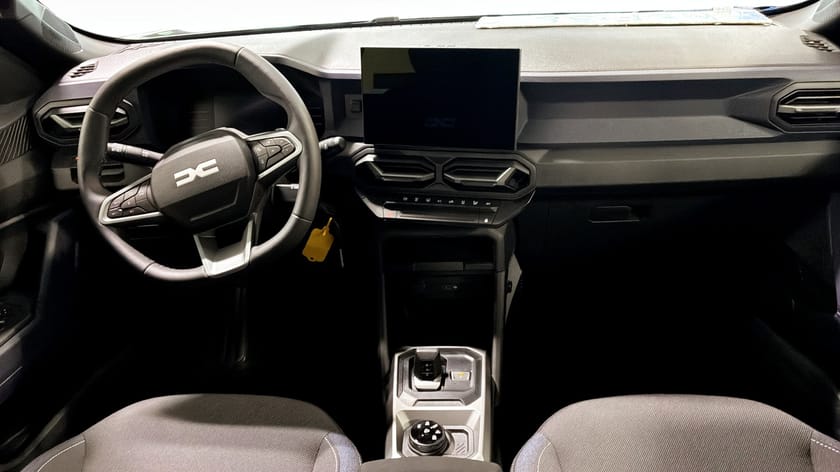 Bild 4 av Dacia Duster EXPRESSION HYBRID 150 4X4