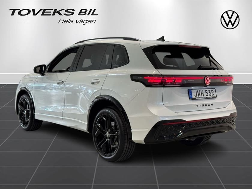Bild 3 av Volkswagen Tiguan eHybrid R-LINE MAX SWE EDITION 272HK PANORAMA LÄDER