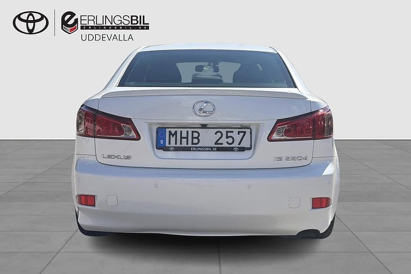 Bild 4 av Lexus IS 220d F-SPORT / 1-ÄGARE / FULLSERVAD / V-HJUL