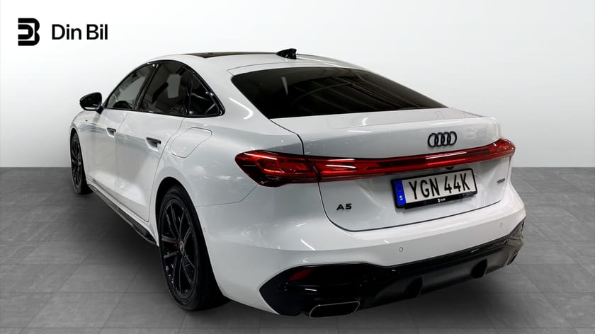 Bild 3 av Audi A5 Sedan e-hybrid quattro 367HK S-tronic S-line Panorama+HU