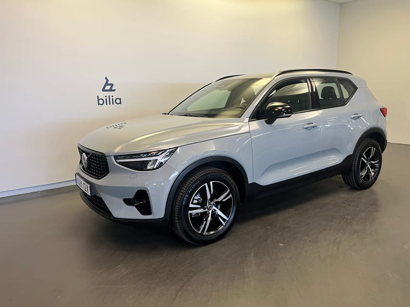 Bild 1 av Volvo XC40 B3 FWD Bensin Plus Dark/ Backkamera/ Navigation/