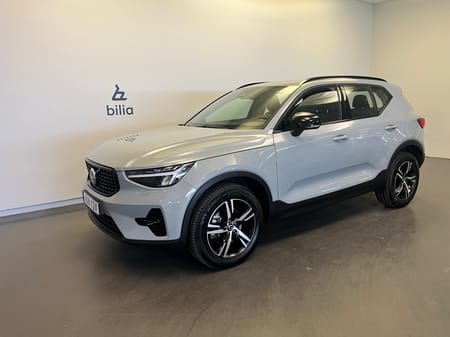 Volvo XC40 B3 FWD Bensin Plus Dark/ Backkamera/ Navigation/