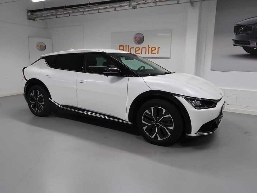 Bild 4 av Kia EV6 77.4 kWh PLUS V-Däck ingår Drag-360°-Navi-Elstol-Keyles