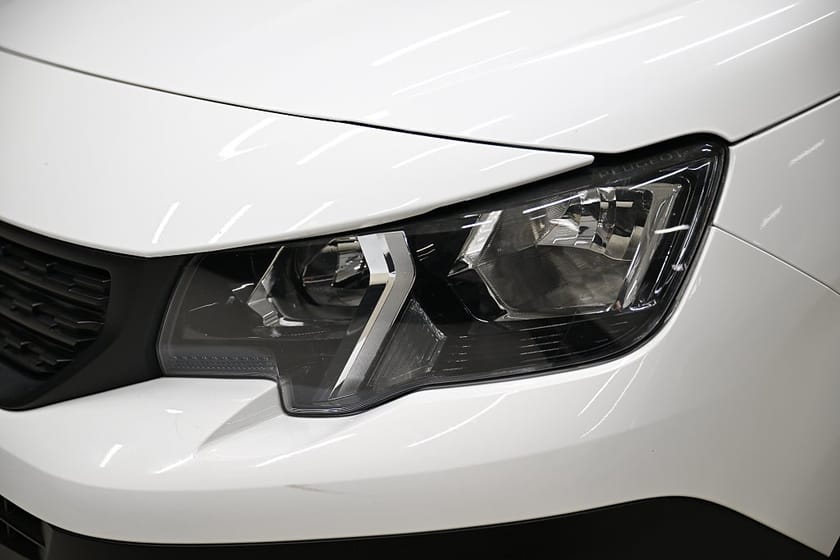Bild 2 av Peugeot Partner Utökad Last 102HK L2 Pro+|Inredning|Drag|Värmare|Backkamera|Enägare
