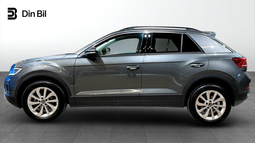 Bild 2 av Volkswagen T-Roc TSI150 DSG Edition P-värmare Backkamera Keyless