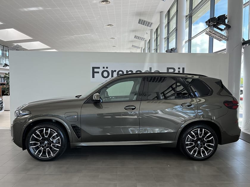 Bild 3 av BMW X5 xDrive50e 3,95 ränta M Sport Drag H/K Panorama
