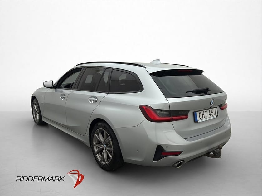 Bild 4 av BMW 330e Touring 292hk Sport Line Drag Kamera Rattvärme