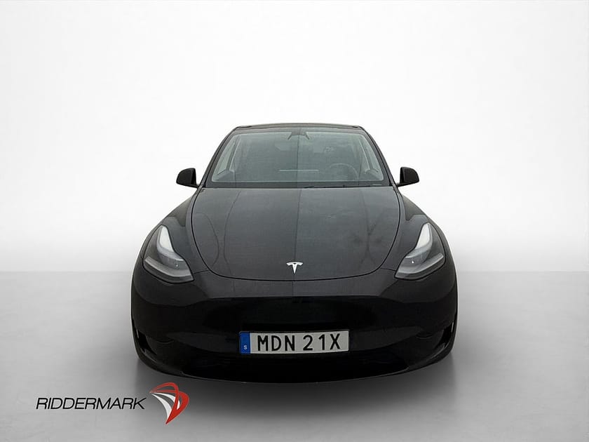 Bild 3 av Tesla Model Y Standard Range RWD MOMS Drag Pano Autopilot