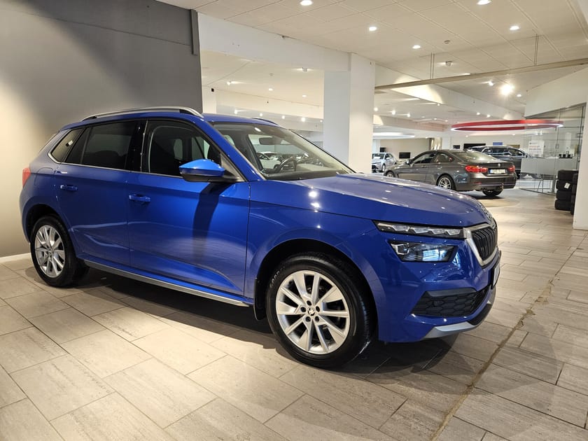 Bild 4 av Škoda Kamiq 1.0 TSI 110hk DSG Adventure | Drag Backkamera