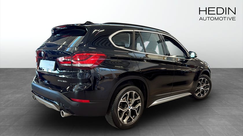 Bild 2 av BMW X1 sDrive20i sDrive xLine Head-Up Navigation 18"