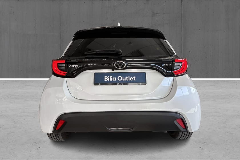 Bilde 5 av Toyota Yaris Hybrid 115 Adap.cruise, R.kamera, Keyless, LED