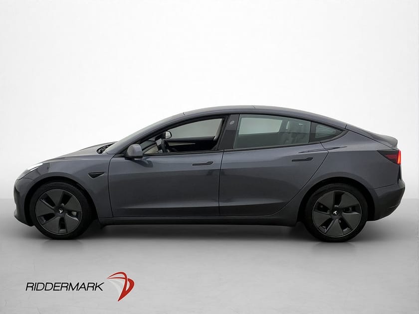 Bild 5 av Tesla Model 3 Standard Range Plus Värmepump AP Premium sound