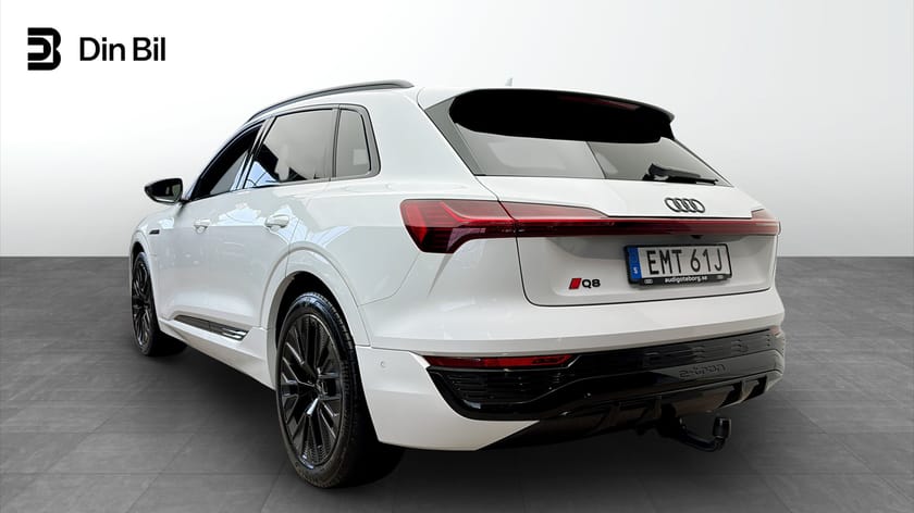 Bild 3 av Audi Q8 55 e-tron quattro 408 Hk S-Line Selection