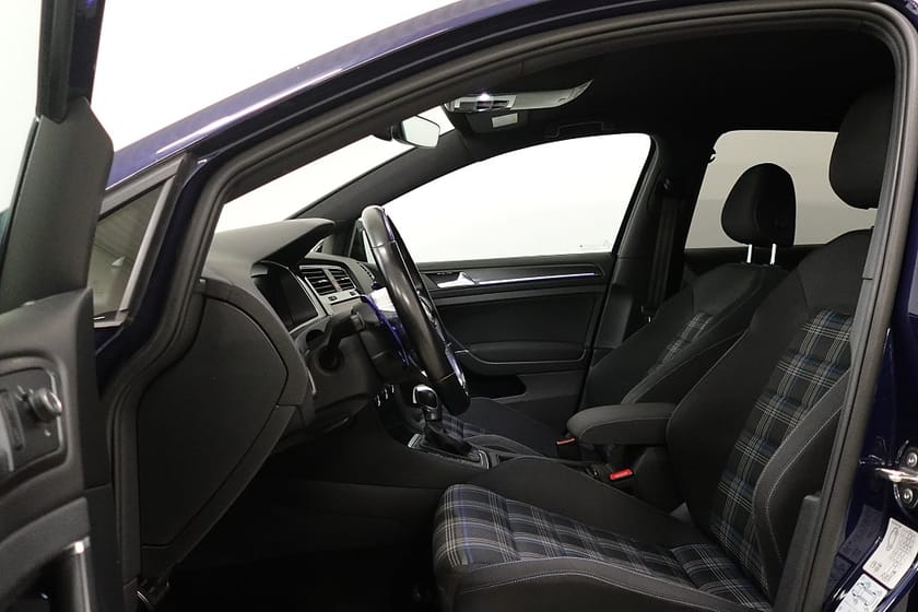 Bild 4 av Volkswagen Golf GTE 1.4 TSI ACT Värmare Cockpit Carplay