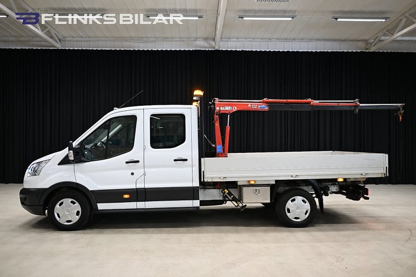 Bild 2 av Ford Transit 350 Chassi Dubbelhytt AWD 170HK Dubbelhytt|Flak|Kranbil|Leasbar|SeUtr!