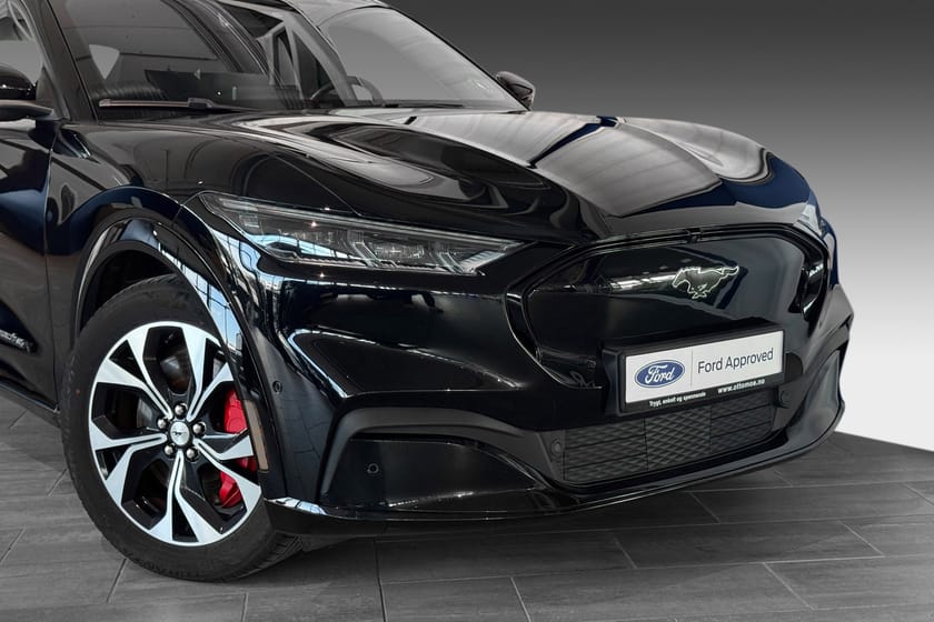 Bilde 2 av Ford Mustang Mach-E Long Range AWD LR 540km | 360Kam | Skinn |B&O |Krok |ACC