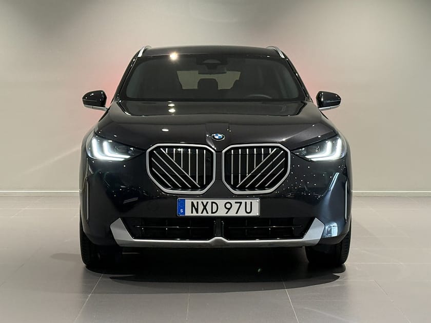 Bild 2 av BMW X3 30e xDrive Innovation Drag AdptFarth HuD H/K 20" Elstol