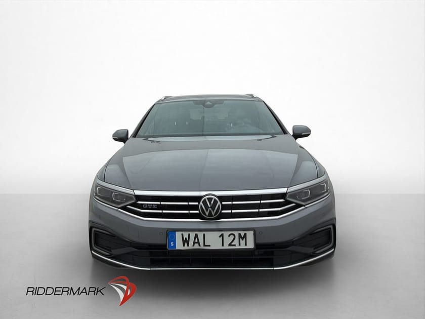 Bild 2 av Volkswagen Passat Sportscombi GTE 1.4 TSI Värmare Kamera Skinn Drag MOMS