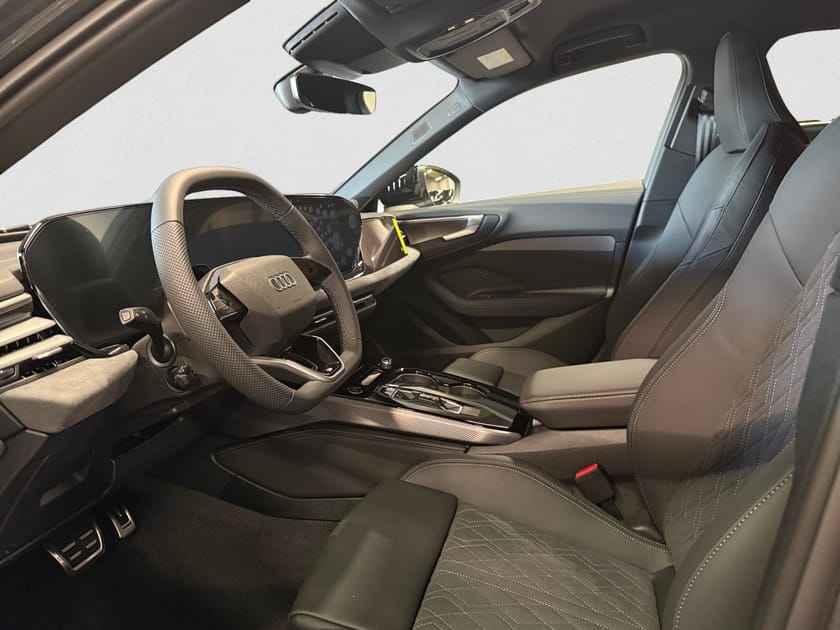 Bild 5 av Audi A5 Sedan e-hybrid quattro 220 KW S-line Evolution