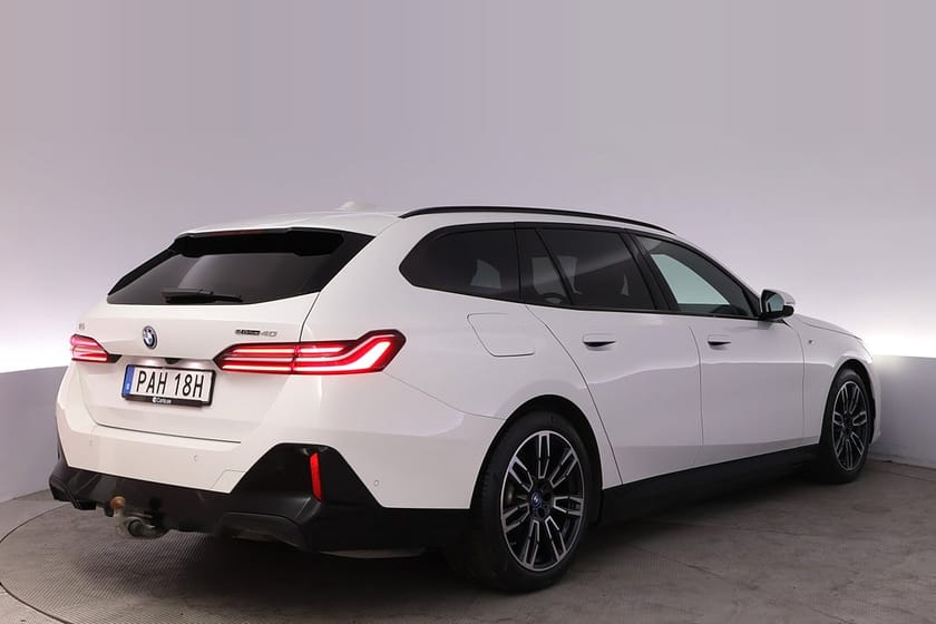 Bild 5 av BMW i5 eDrive40 Touring M-Sport Drag BSM Kamera DA V-hjul