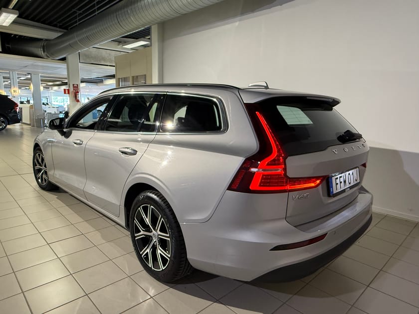 Bild 4 av Volvo V60 B4 Bensin Core | Adaptiv farthållare | On Call