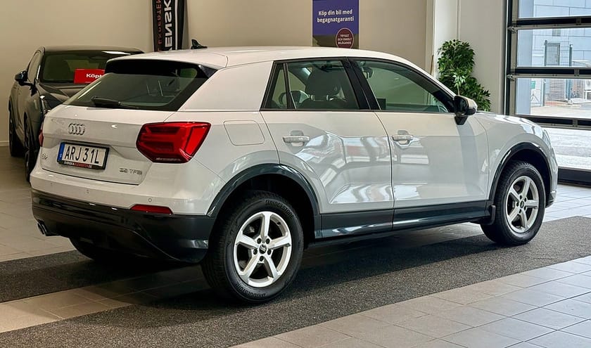 Bild 3 av Audi Q2 35 TFSI 150 hk/Offroad Edition/Ambition/Drag/Carplay