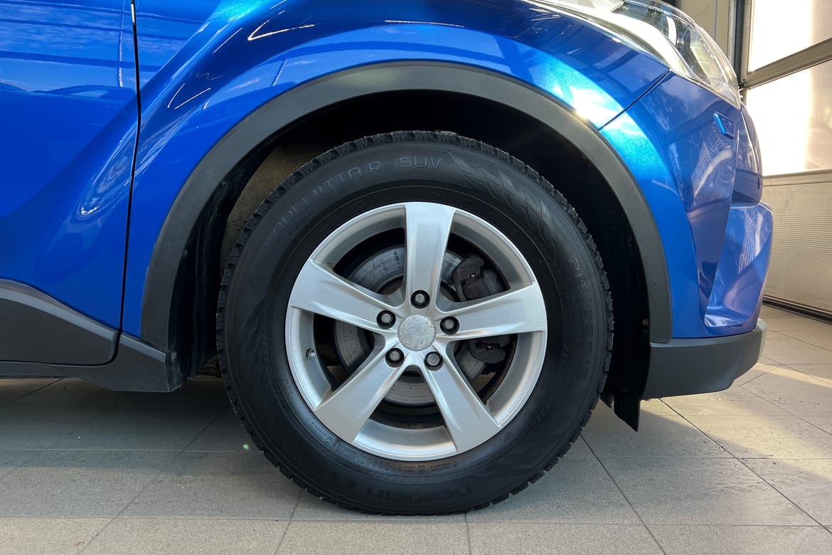 16 / 23