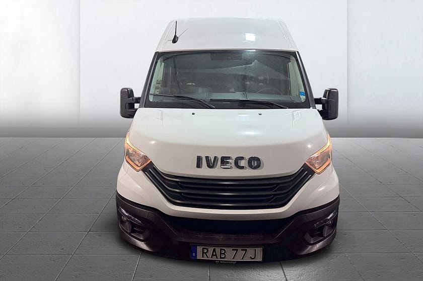 Bild 3 av Iveco Daily 35-140 Van Skåpbil 2.3 JTD Hi-Matic Värmare 3-sits MOMS 136hk