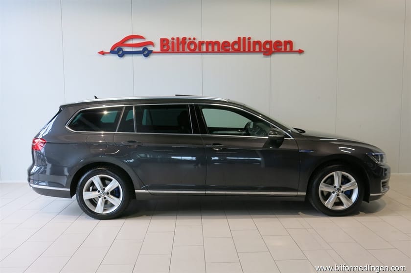 Bild 2 av Volkswagen Passat Variant GTE Executive Business Drag Värmare Navi m.m