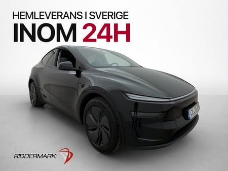 Tesla Model Y Long Range AWD Dragkrok Autopilot MOMS