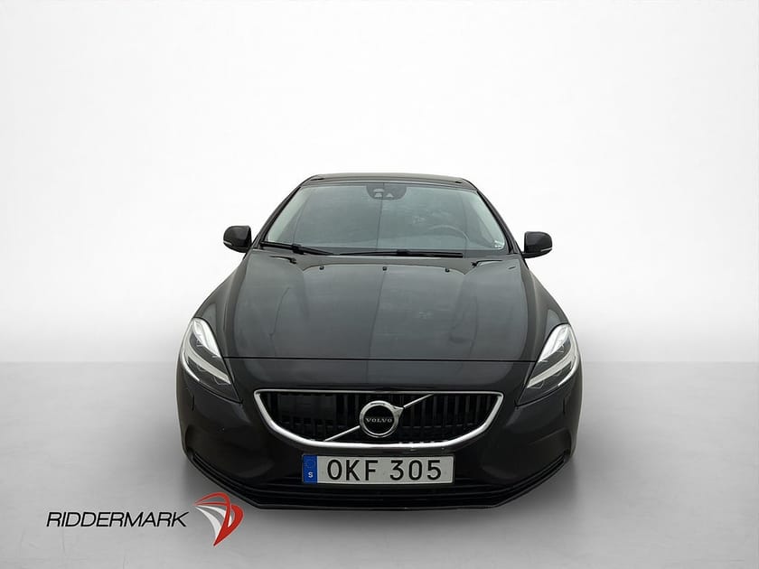 Bild 2 av Volvo V40 D3 Momentum VOC Värmare Kamera Navi HalvSkinn