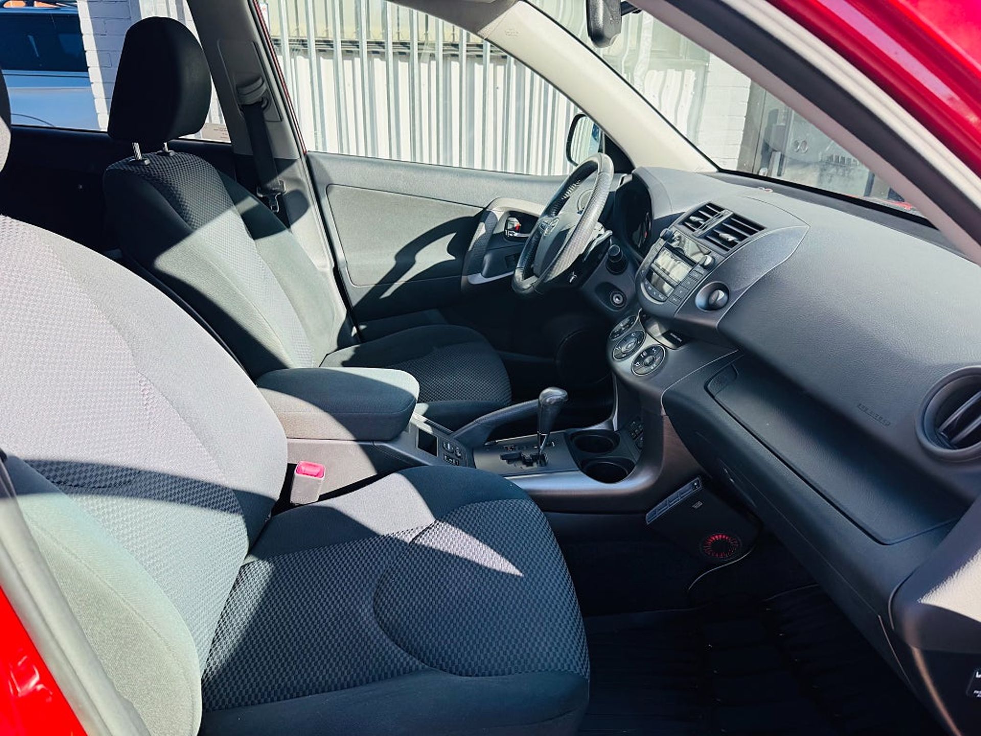 Toyota RAV4 2.0 VVT-i 158HK 4X4 AUTOMAT 2012, bild 5/10