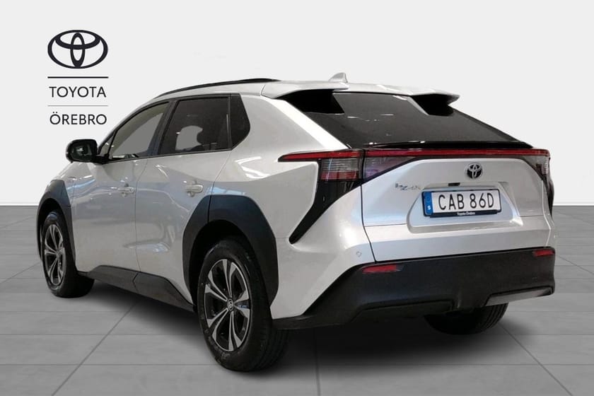 Bild 4 av Toyota bZ4X