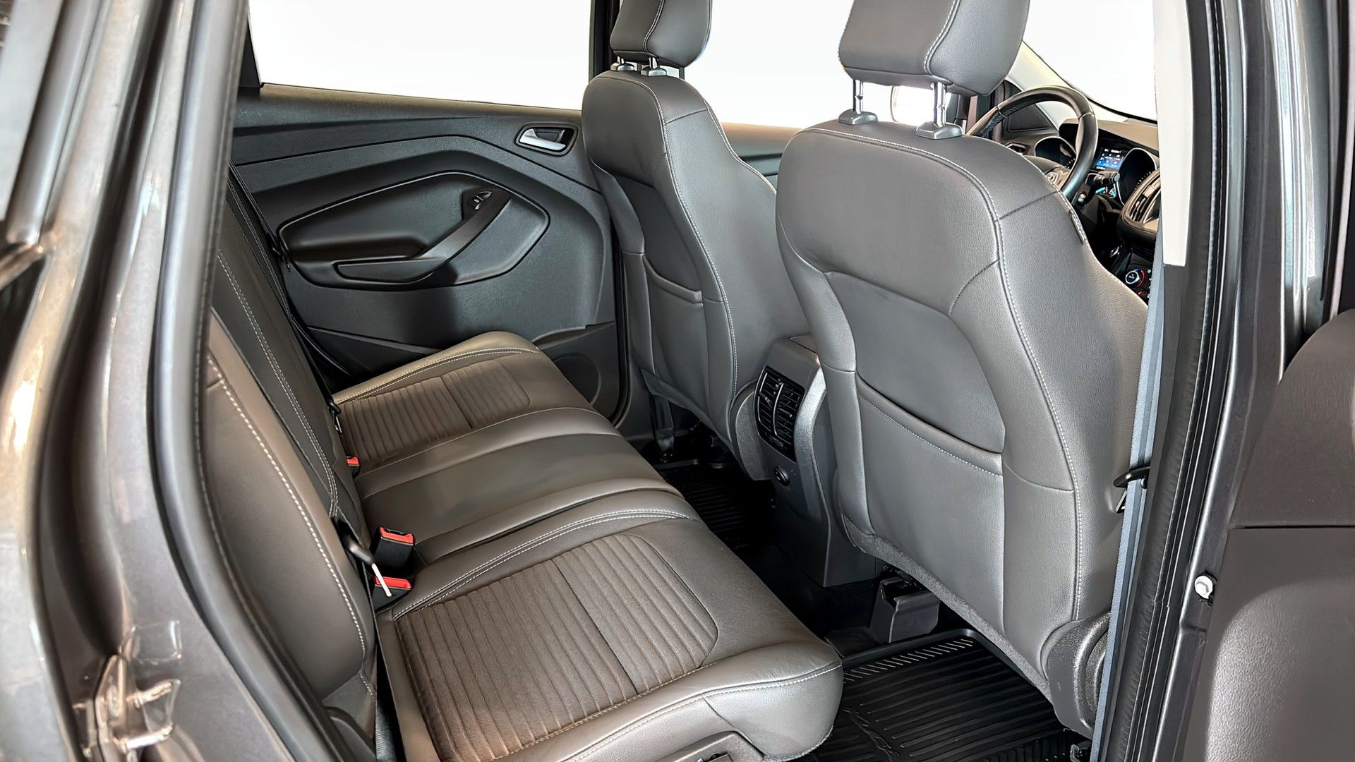 Ford Kuga Titanium 150HK / 1Ägare 2018, bild 5/10