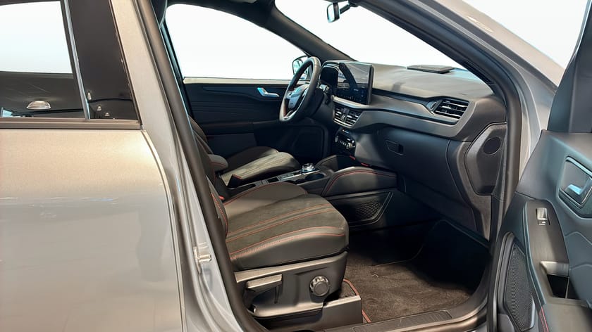 Bild 3 av Ford Kuga Plug-In Hybrid ST-LINE X 2.5 PHEV FWD 243HK BL E