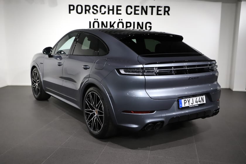 Bild 3 av Porsche Cayenne E-Hybrid Coupé Black Edition