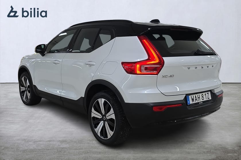 Bild 2 av Volvo XC40 Recharge Plus / Dragkrok / Kamera