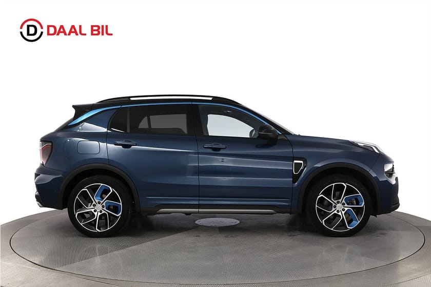 Bild 5 av Lynk & Co 01 PHEV DCT 261HK 17,6kWh INFINITY® PANORAMA 3D-VIEW NFC