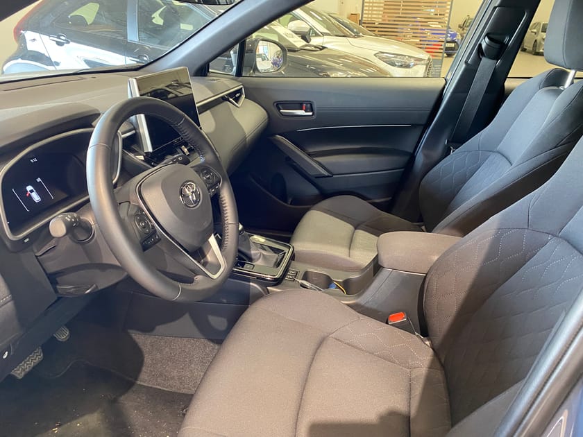 Bild 3 av Toyota Corolla Cross Hybrid 1,8 Style P-sensorer