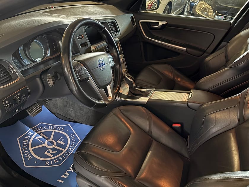 Bild 5 av Volvo V60 D4 AWD Geartronic Ocean Race Business Edition Euro 5