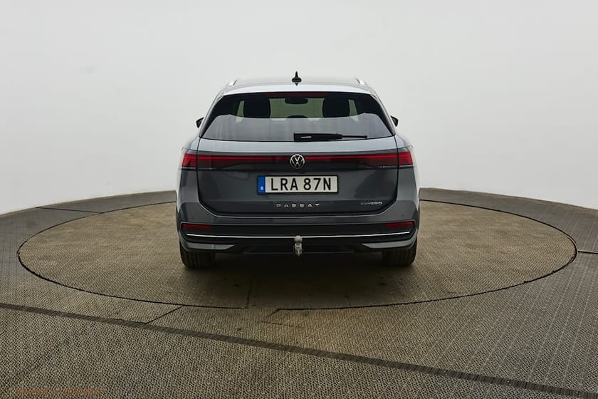 Bild 2 av Volkswagen Passat Variant eHybrid BUSINESS 1.5 TSI 272 hk