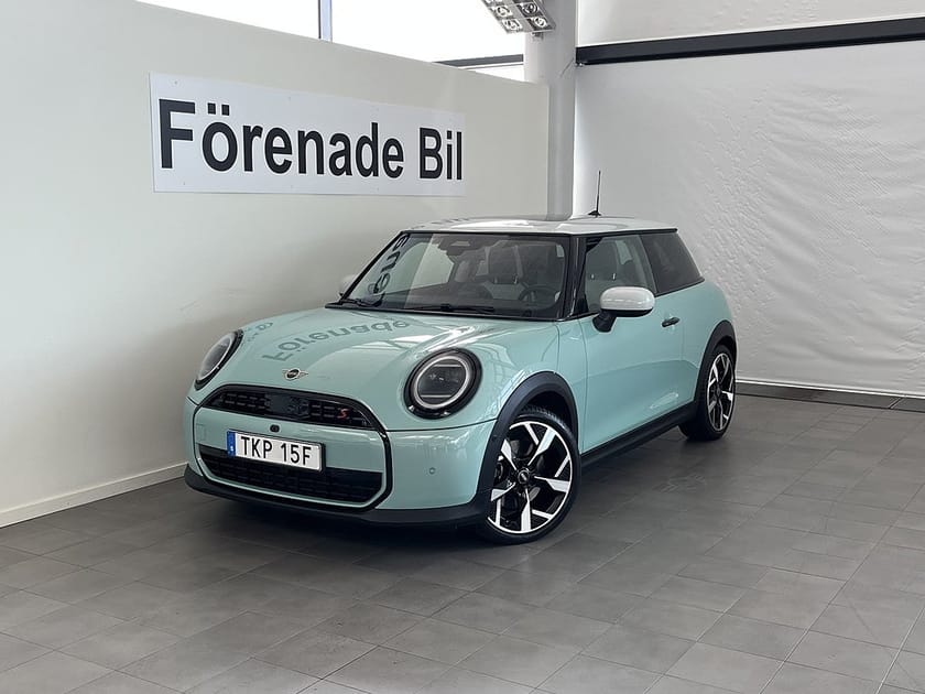 Bild 1 av MINI Cooper S Aut Classic Trim H/K HUD Rattvärme Nav Backkamera